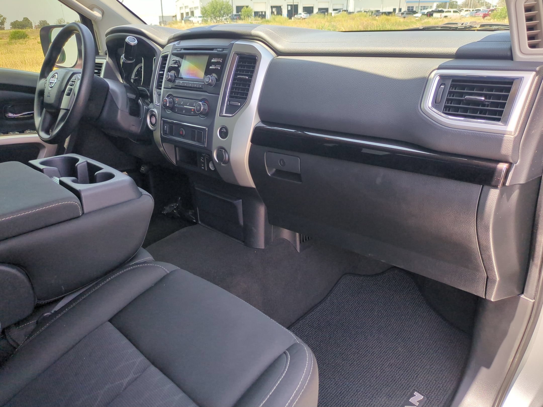 2017 Nissan Titan SV