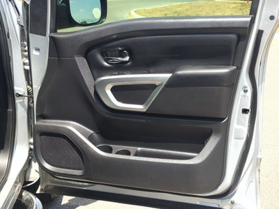 2017 Nissan Titan SV