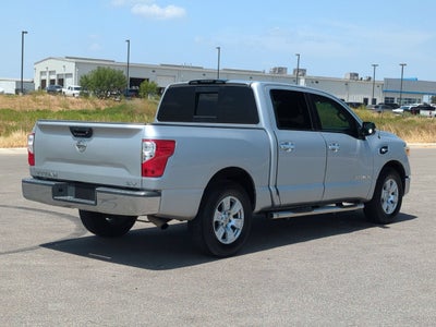2017 Nissan Titan SV