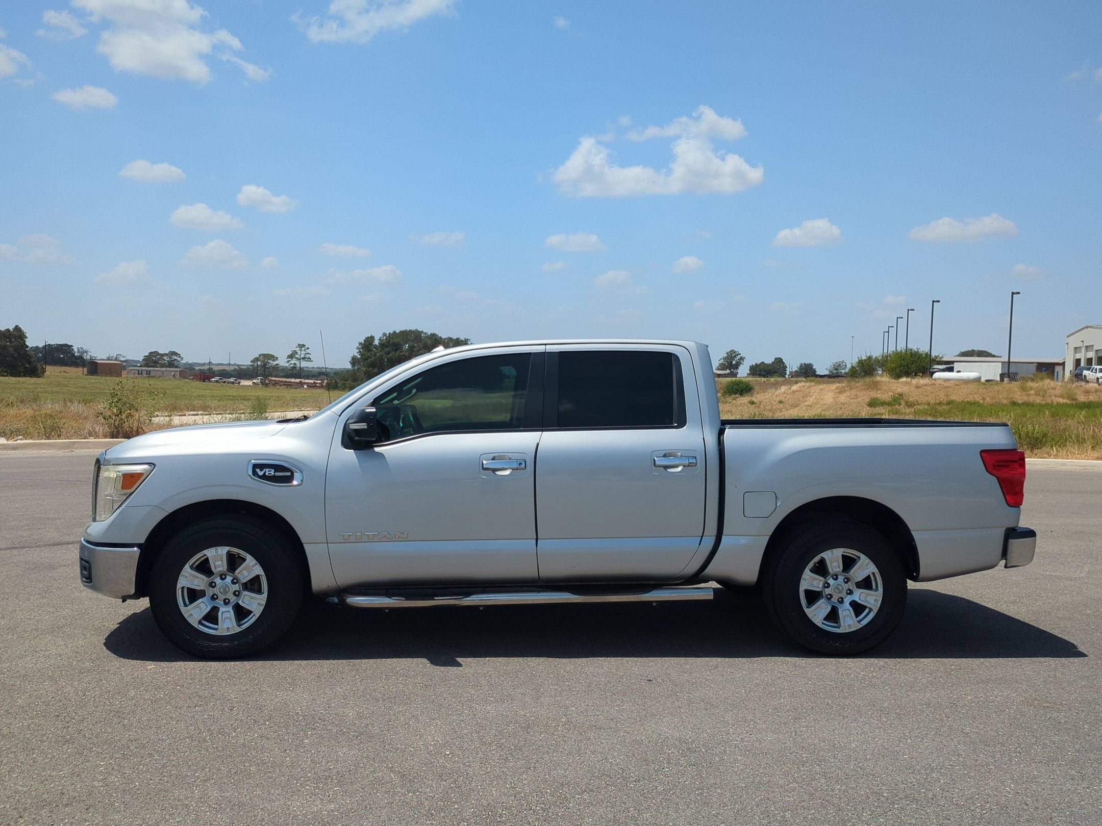 2017 Nissan Titan SV