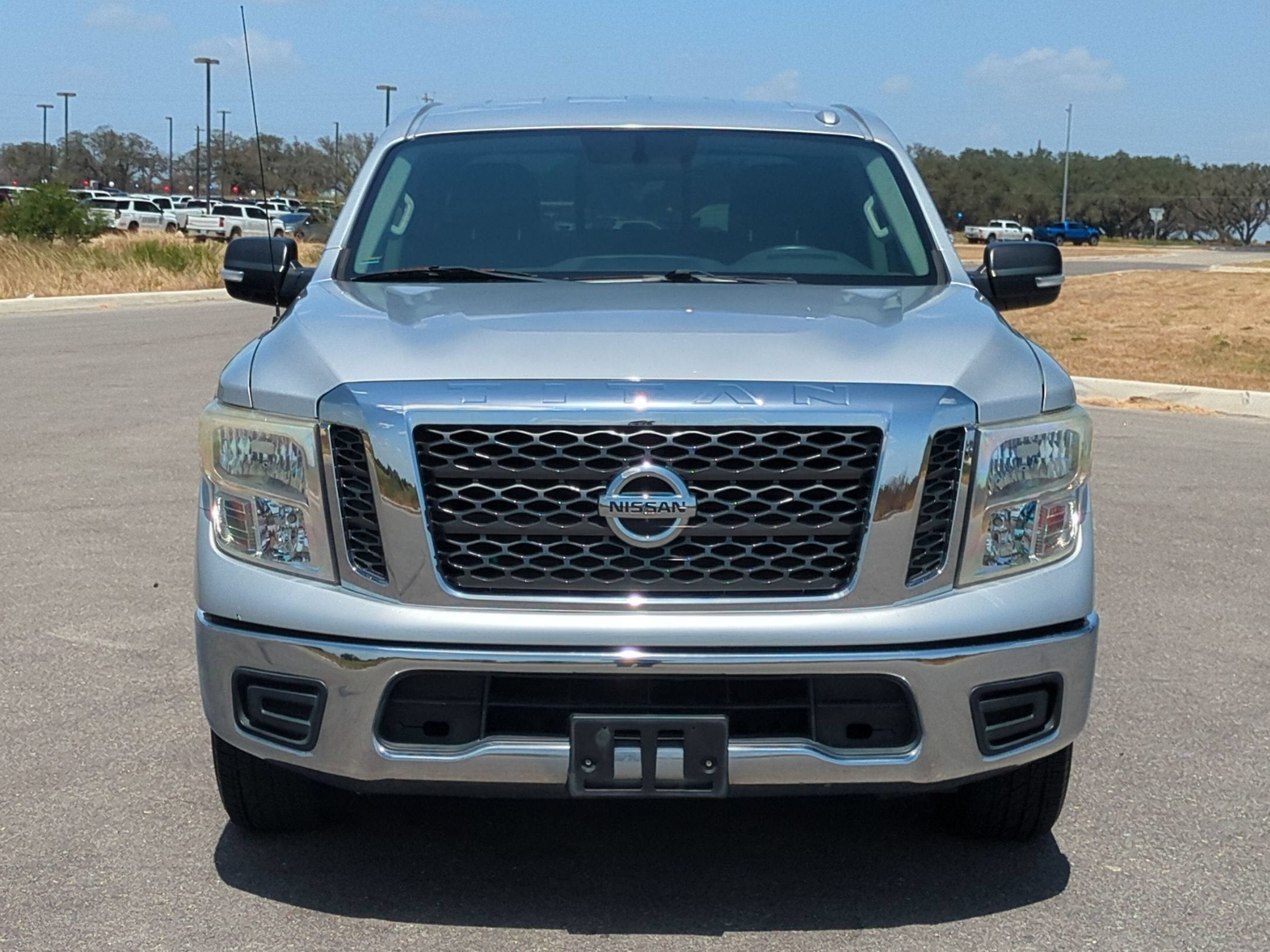 2017 Nissan Titan SV