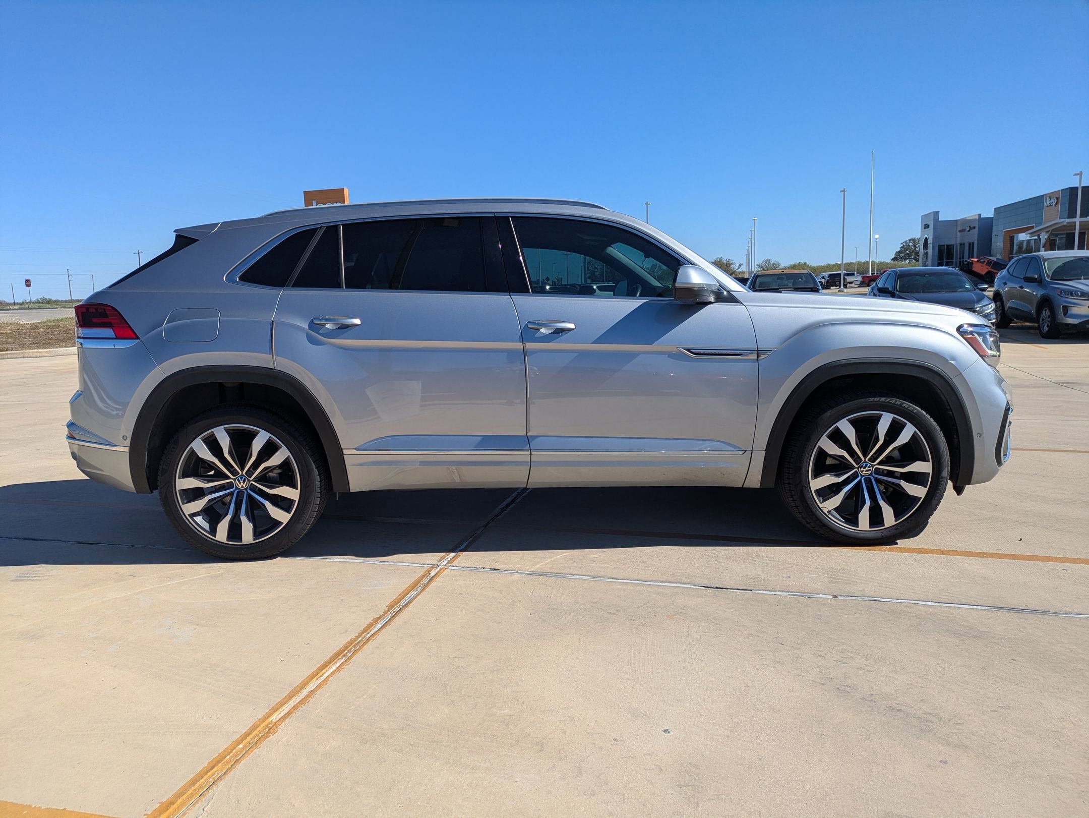 2020 Volkswagen Atlas Cross Sport 3.6L V6 SEL Premium R-Line