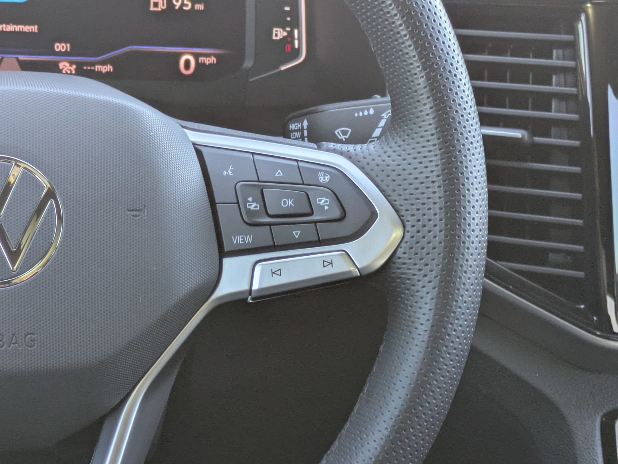 2020 Volkswagen Atlas Cross Sport 3.6L V6 SEL Premium R-Line