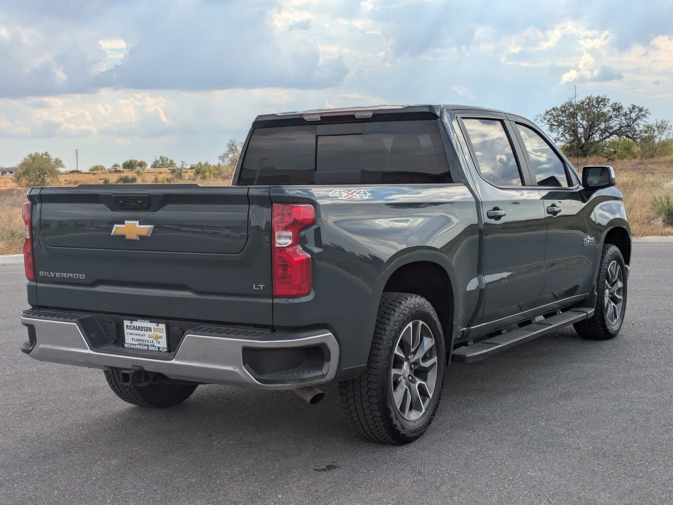 2025 Chevrolet Silverado 1500 LT