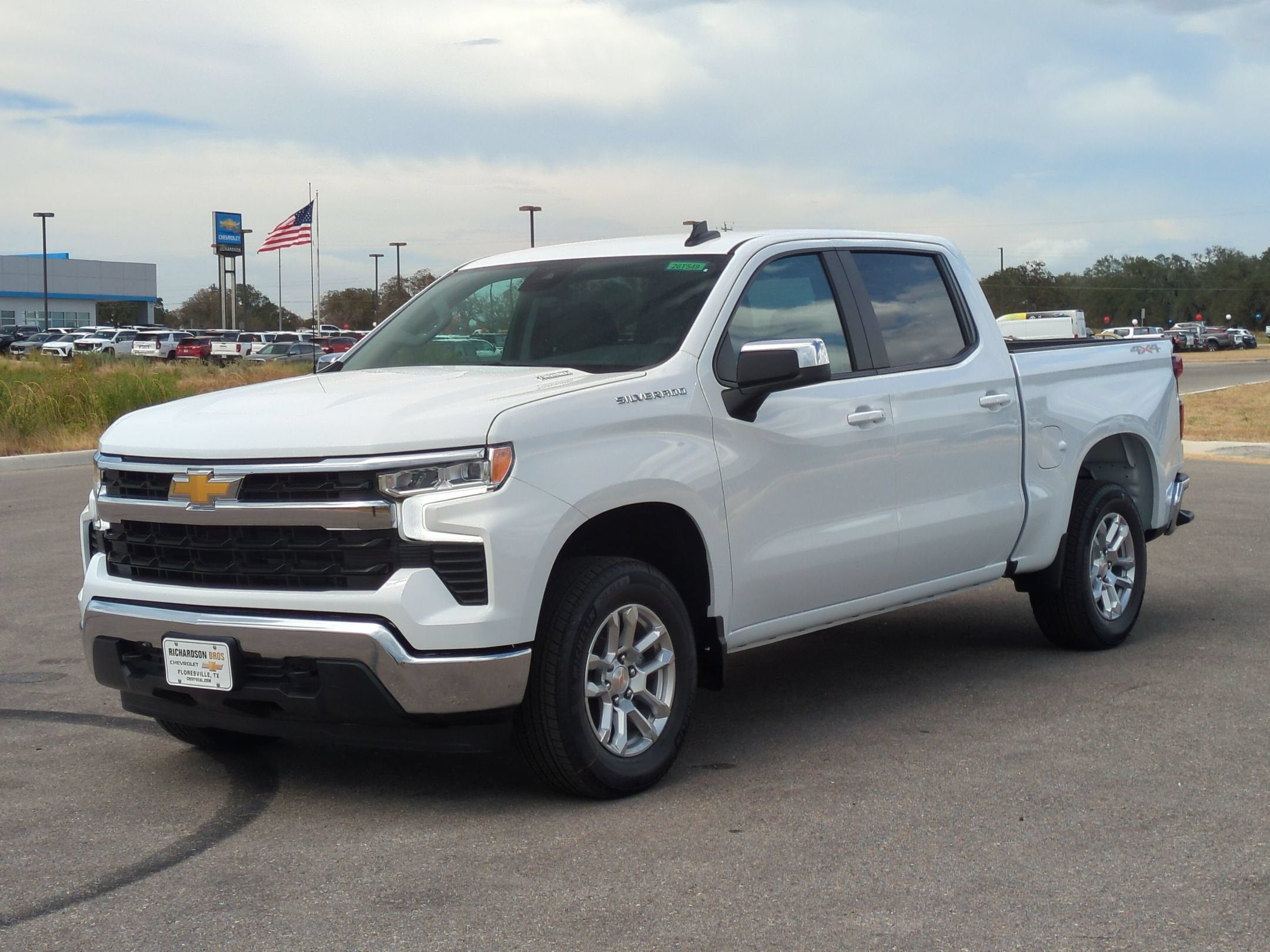 2026 Chevrolet Silverado 1500 LT (2FL)