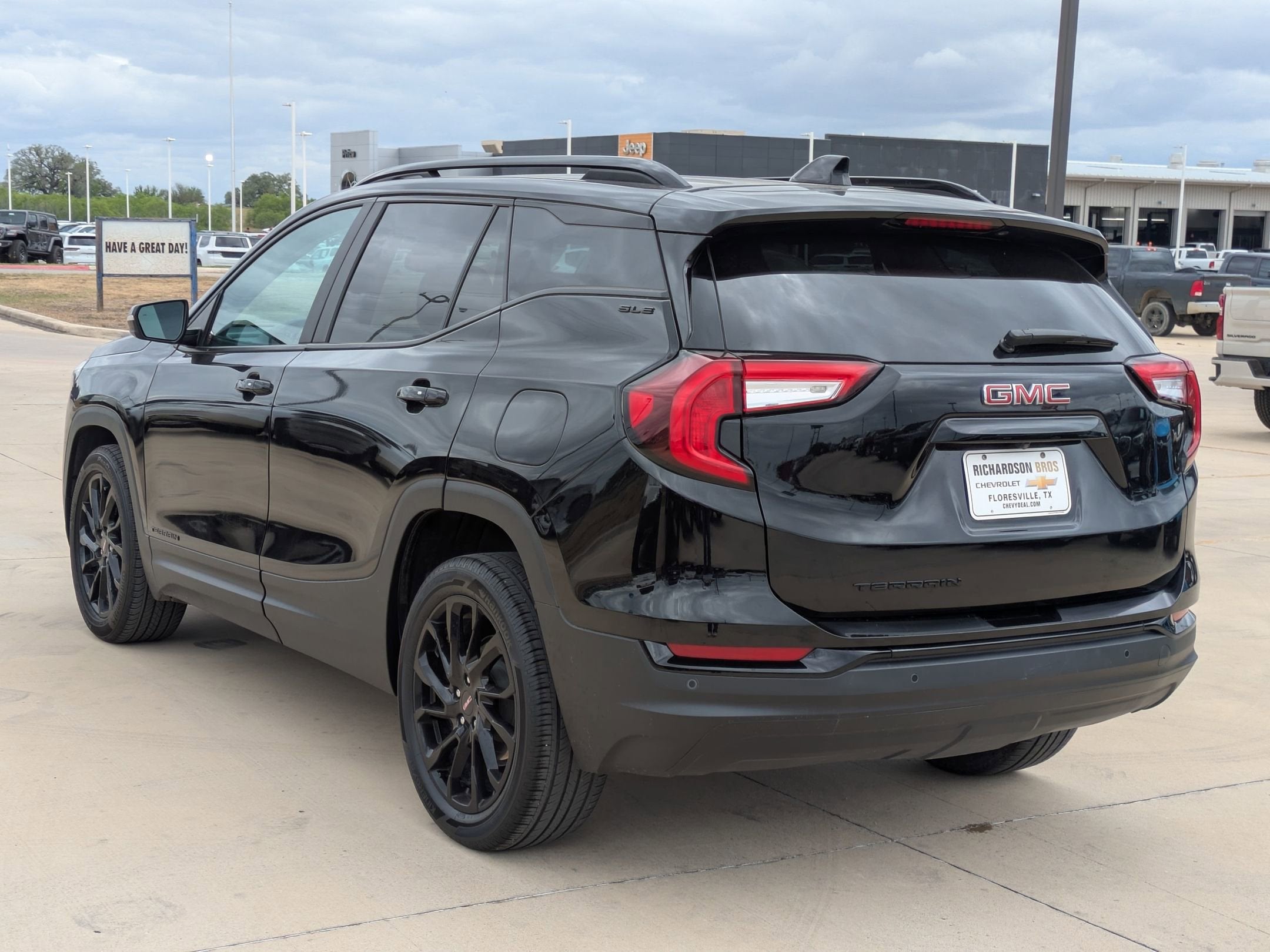 2024 GMC Terrain SLE