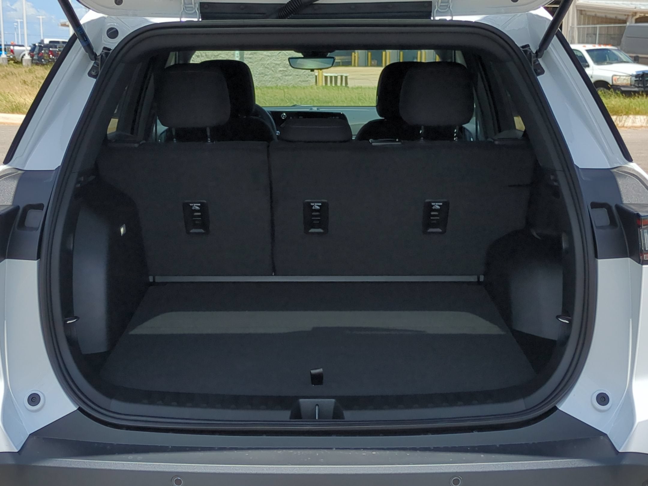 2027 Chevrolet Equinox FWD LT