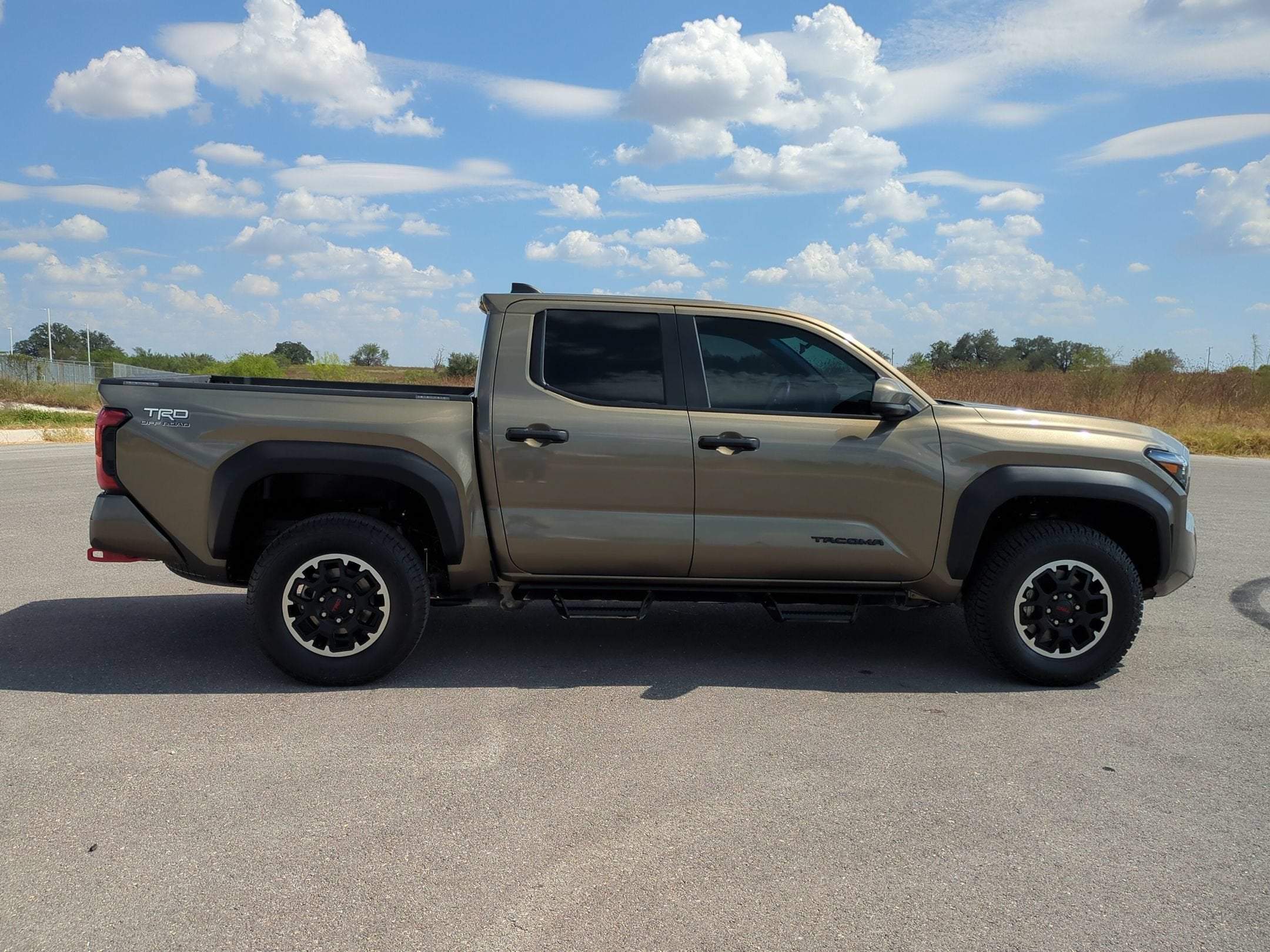 2025 Toyota Tacoma 4WD SR