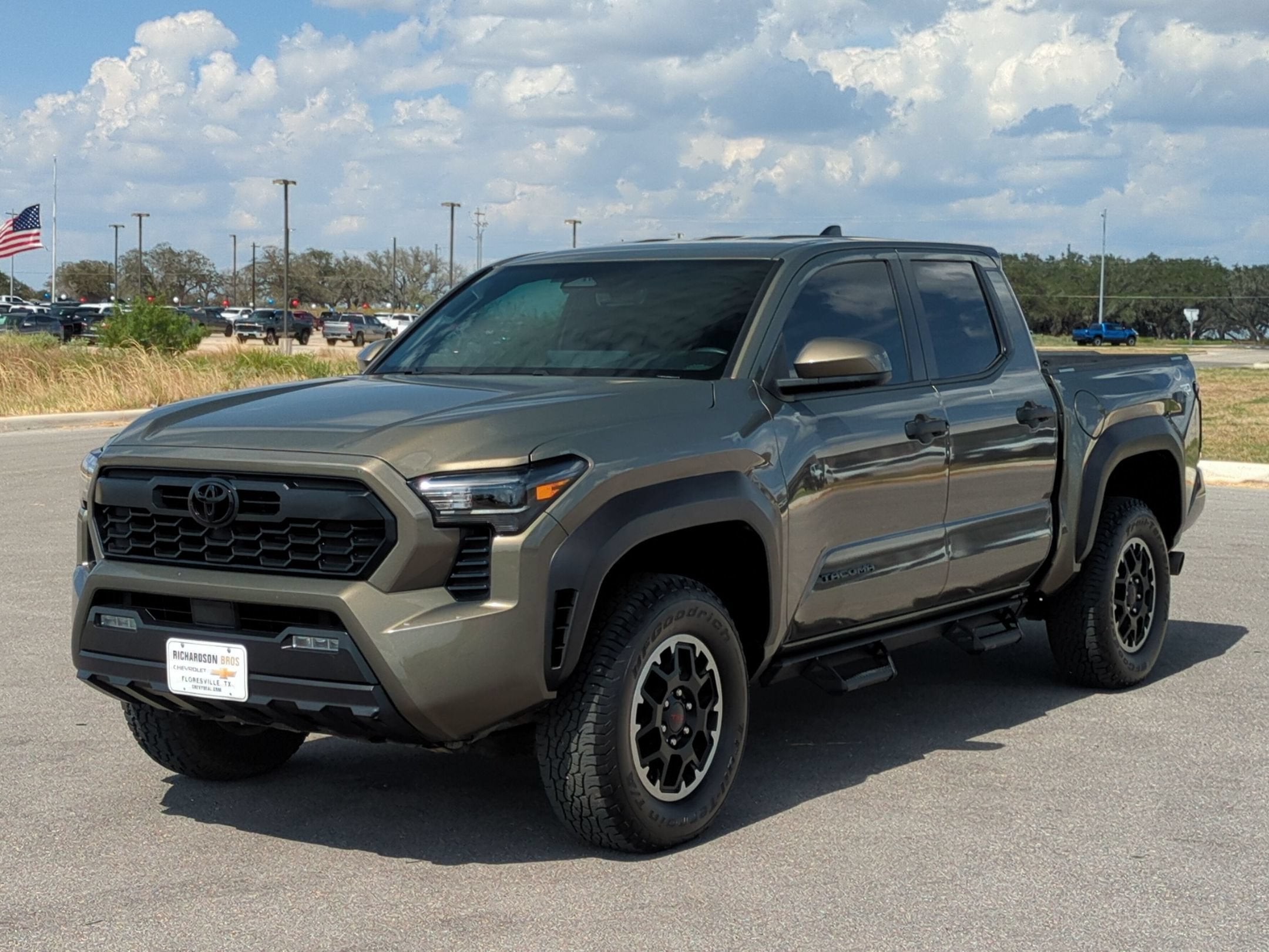 2025 Toyota Tacoma 4WD SR