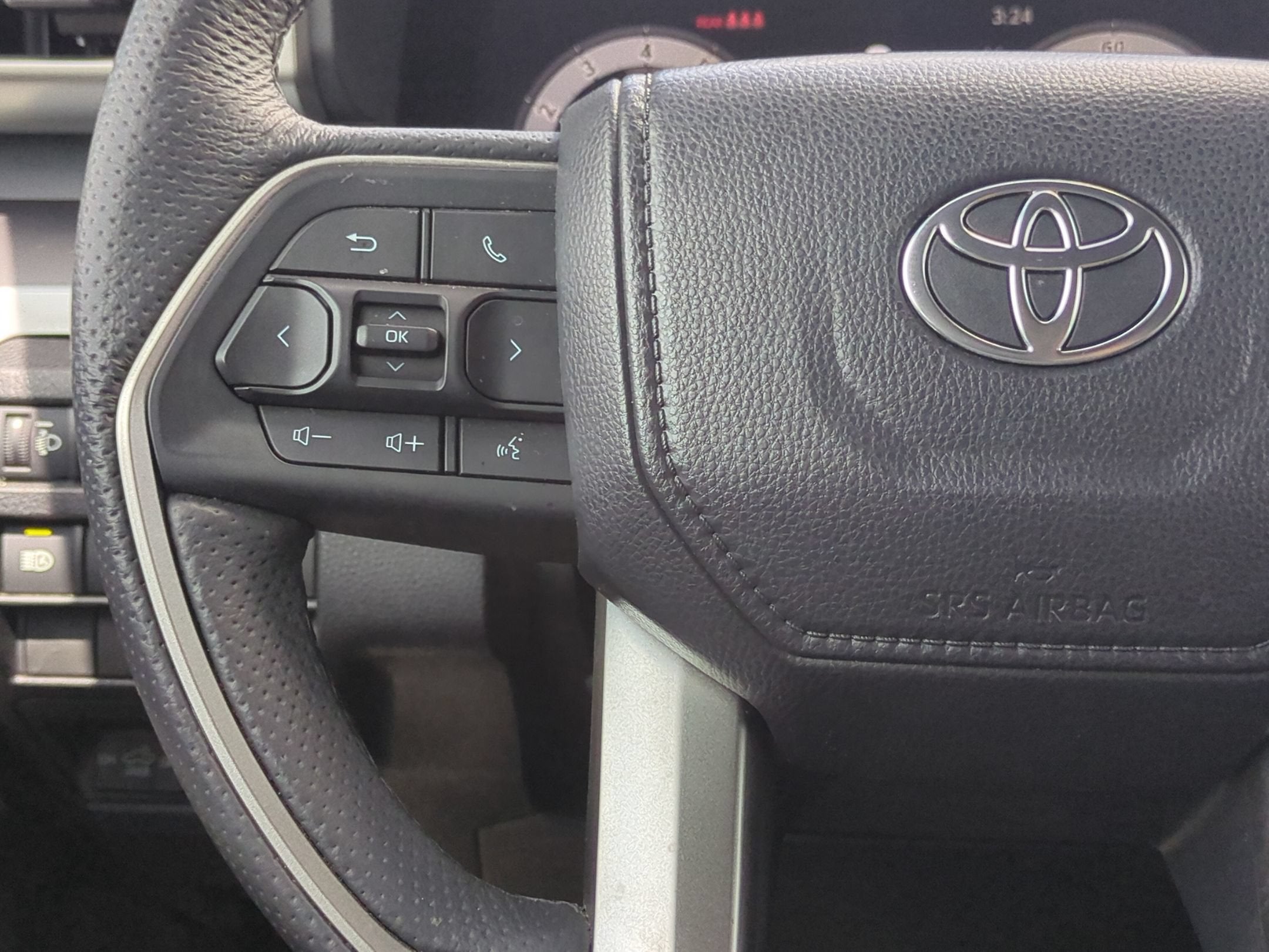 2025 Toyota Tacoma 4WD SR