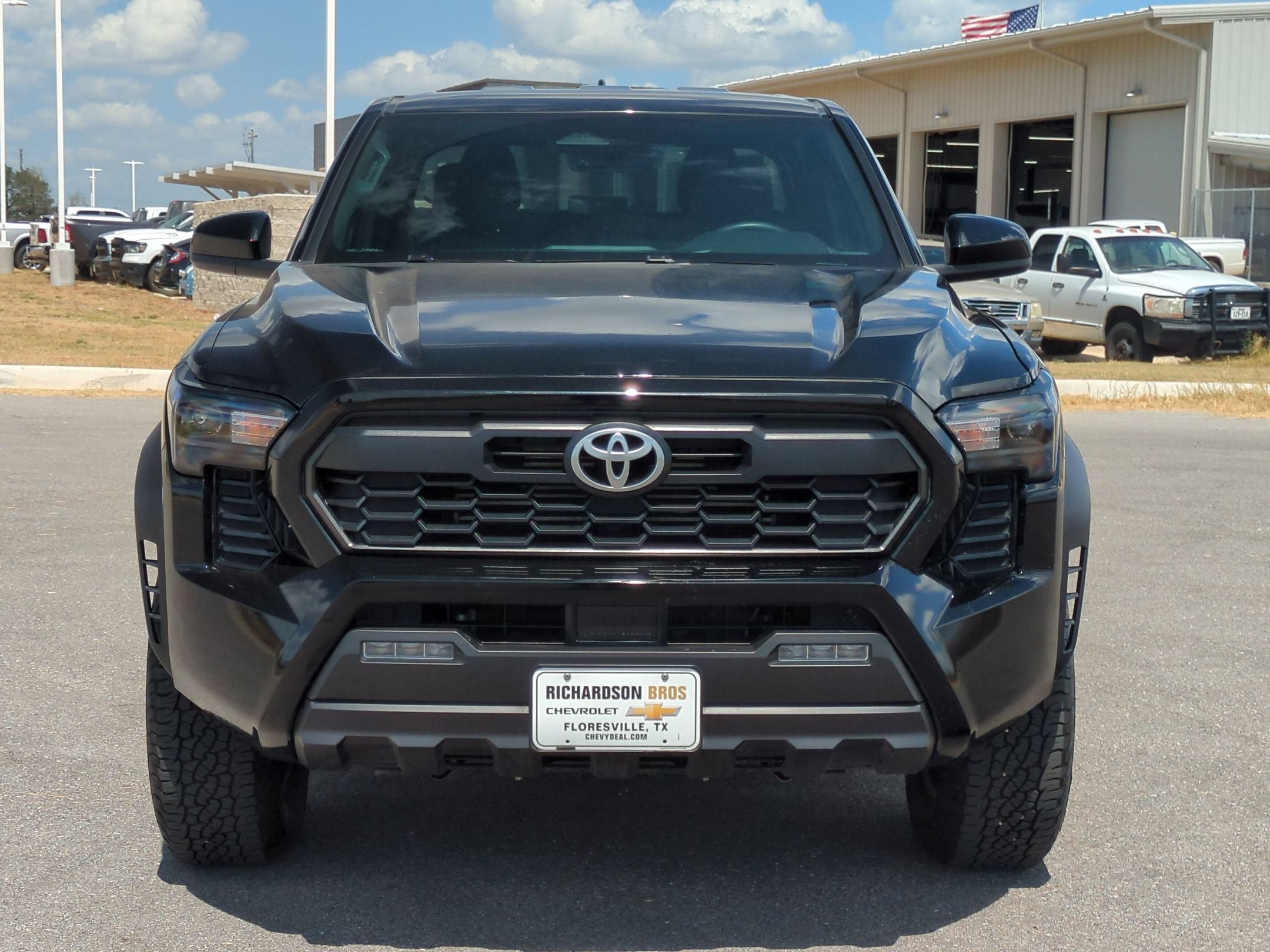 2025 Toyota Tacoma 4WD SR