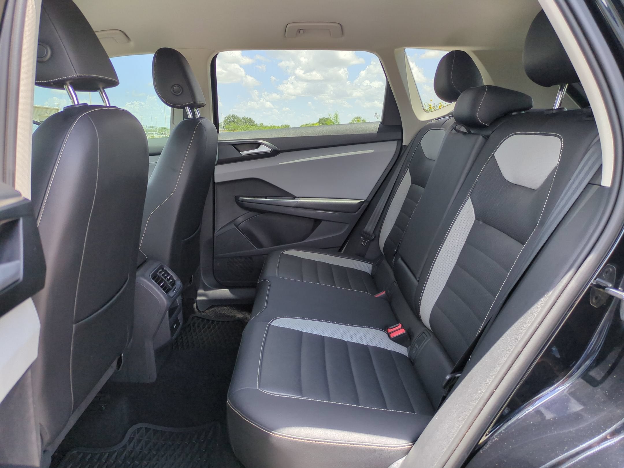 2022 Volkswagen Taos SEL