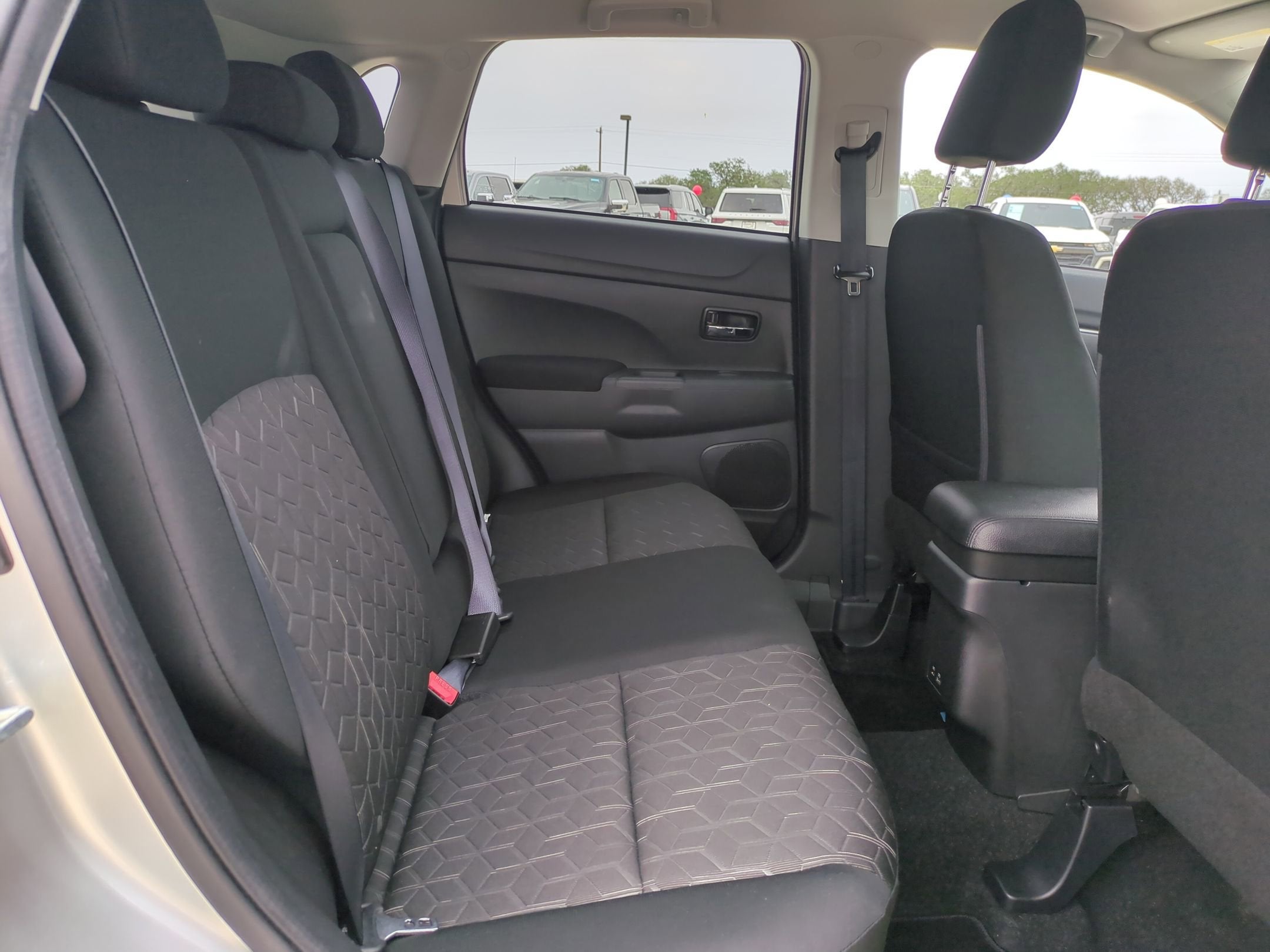 2024 Mitsubishi Outlander Sport S