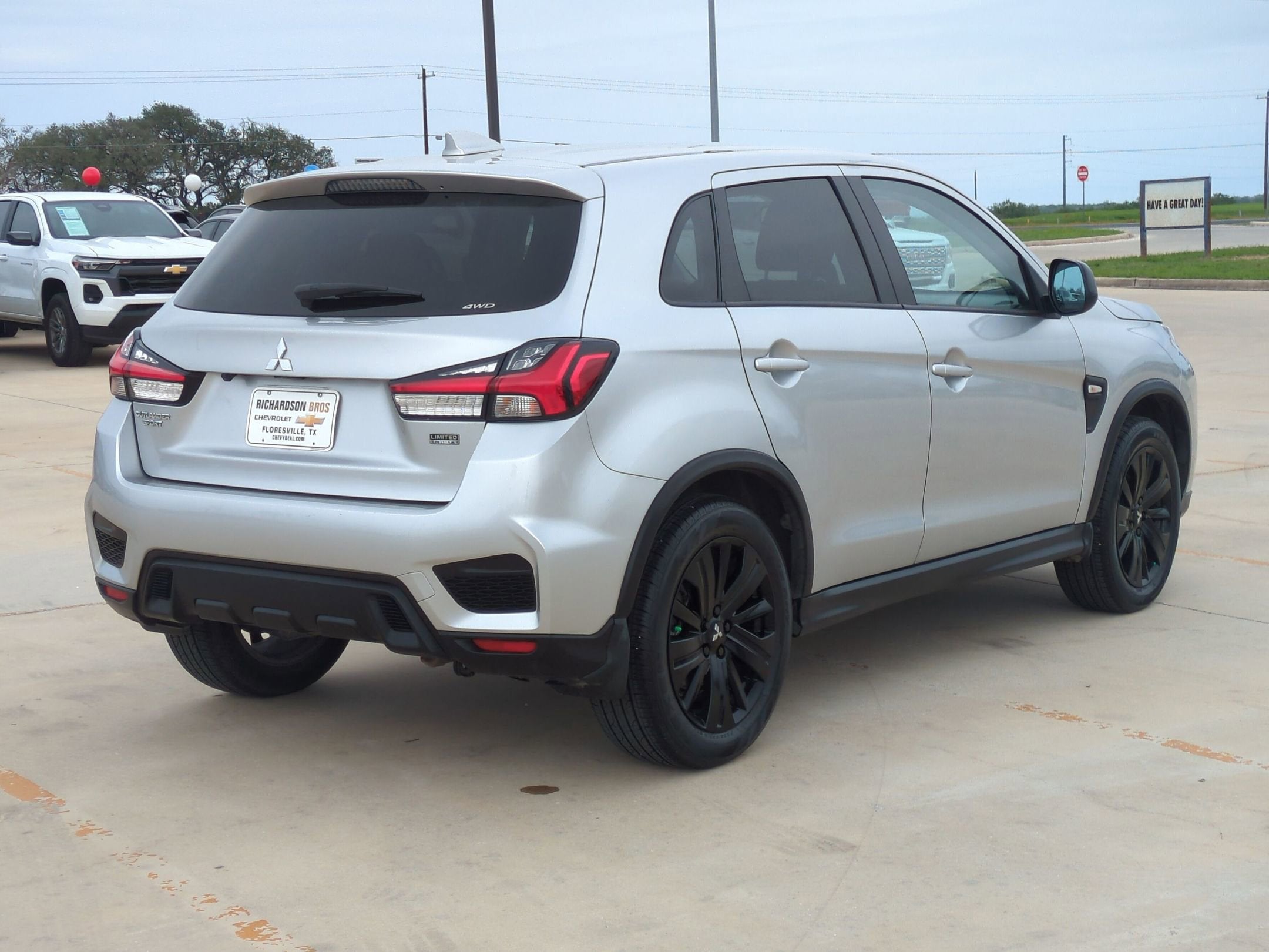 2024 Mitsubishi Outlander Sport S