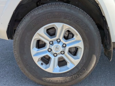 2023 Toyota 4Runner SR5