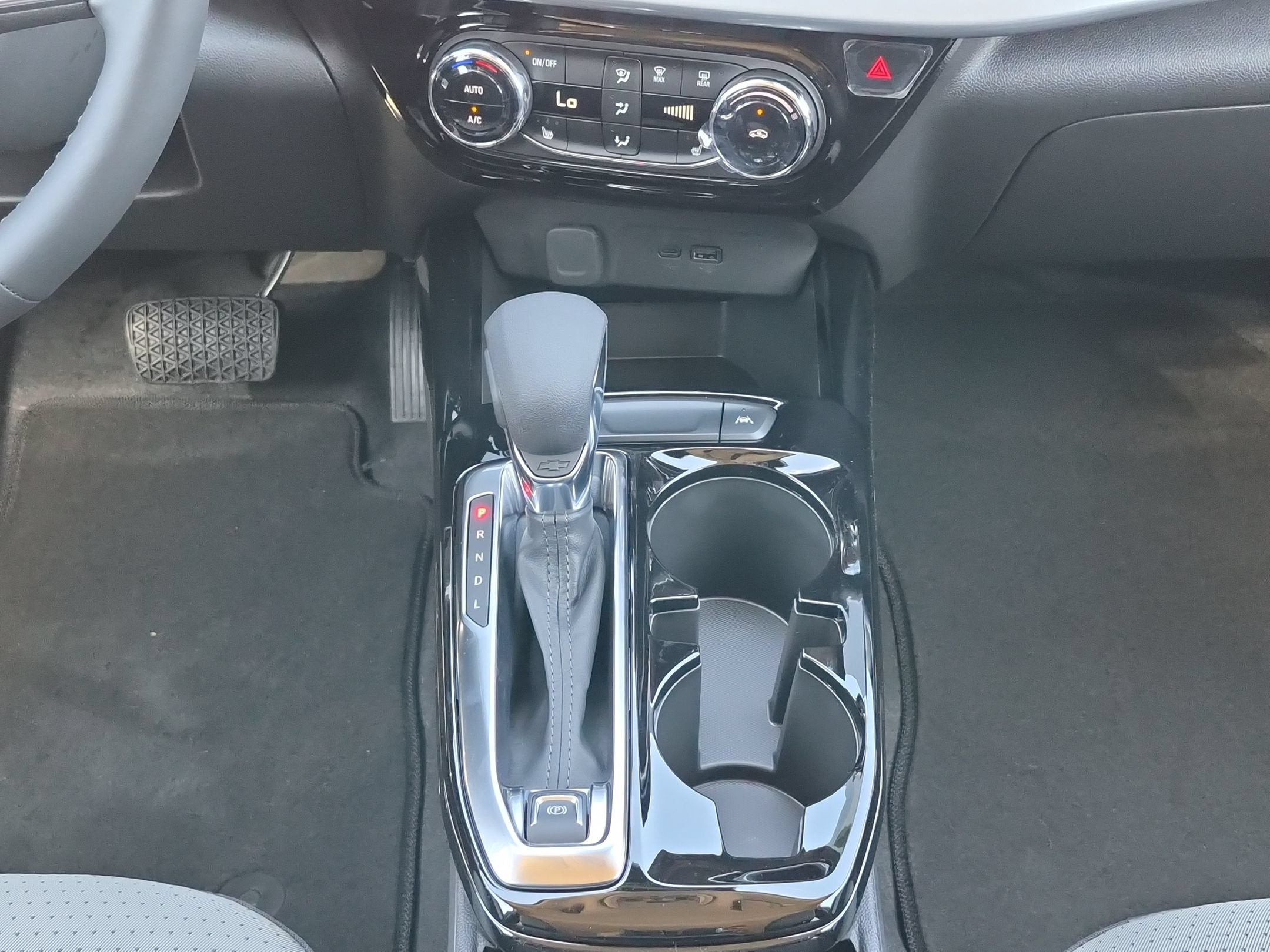 2026 Chevrolet Trax LT - Photo 17
